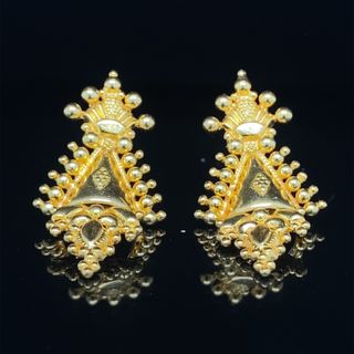 22KT Triangular Gold Earring