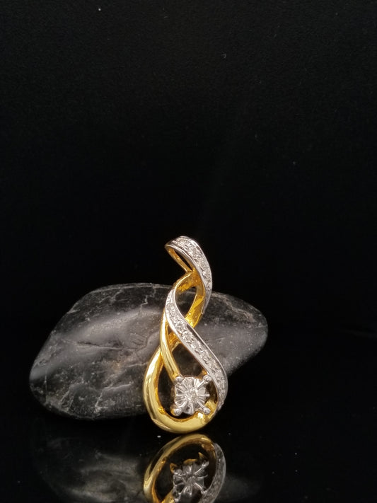 14 kt Yellow Gold Long Fancy Diamond Pendant