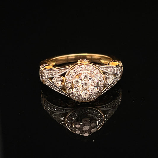 18 kt Yellow Gold Detailed Design Royal Diamond Ring