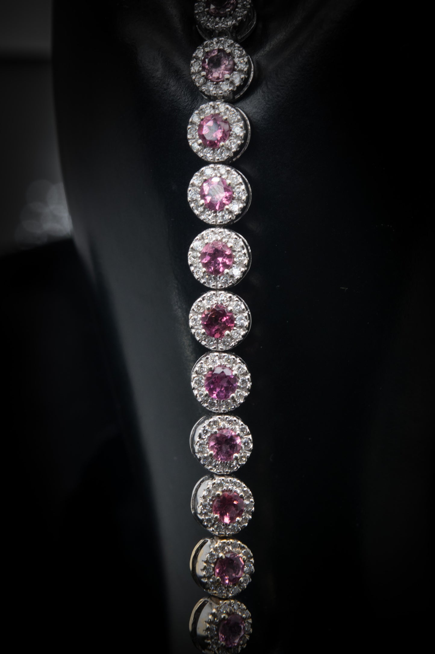 18kt WG Bracelet with Pink Sapphire and Diamond.